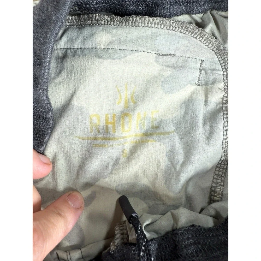 Rhone Athletic Shorts Mens Small Gray‎ Camo Elastic Waist Performance 7in Inseam